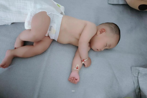 阜宁几个月宝宝可以竖抱